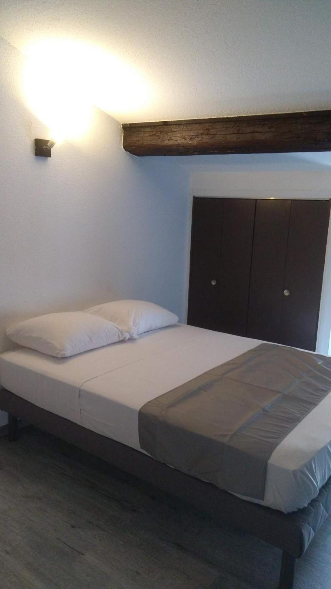 Mauguio Center Hôtel Chambre photo